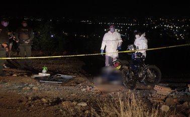 El cadáver fue trasladado a Medicina Legal, a la espera de que los familiares lo reclamen. Cristian herrera / La Opinión