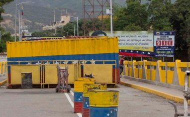 Los puestos fronterizos se han abierto en algunas oportunidades para el paso de estudiantes, adultos mayores y personas con problemas de salud. En medio de la pandemia permanecen totalmente cerrados. Archivo