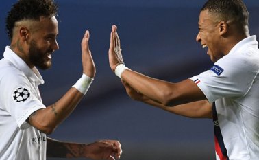 Neymar y Mbappé son la esperanza de los propietarios del PSG, quienes invirtieron 400 millones de euros en los dos delanteros. AFP