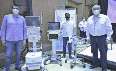 La Gobernación de Norte de Santander le hizo entrega ayer al hospital Emiro Quintero Cañizares de Ocaña los equipos para las nuevas camas UCI que tendrá el centro asistencial para enfrentar la emergencia generada por el coronaviru Cortesía