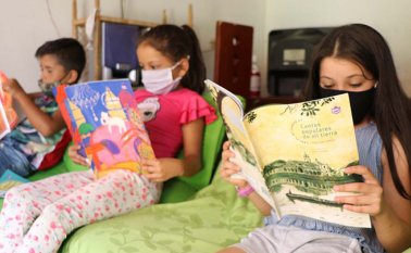 Los libros llegan hasta los hogares tanto de la zona rural y urbana. Cortesía