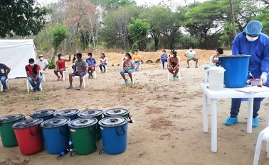 El Programa Mundial de alimentos entregó ayer ayudas alimentarias a los yukpa asentados en el Nuevo Escobal. Cortesía