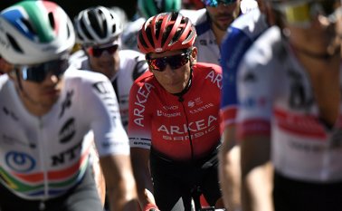 Nairo Quintana es quinto a 32 segundos del líder Primoz Roglic. AFP