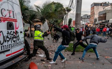 Desde el miércoles se registran violentas protestas, en rechazo a la muerte de Javier Ordóñez a manos de policías. AFP