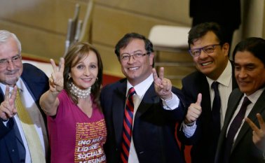 Gustavo Petro empieza a afianzar su nombre, una vez más, en el Polo. Archivo La Opinión