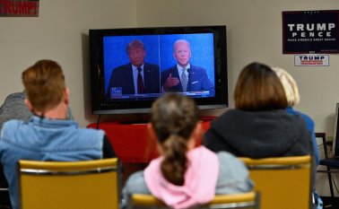 A 35 días de las elecciones, el choque televisivo en Cleveland translució la crispación y la profunda división que se vive en Estados Unidos. AFP