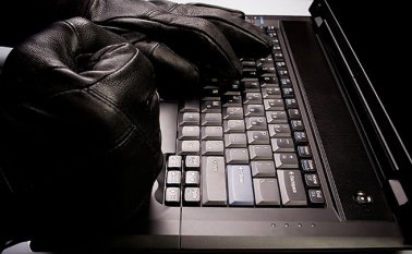 Cerca del 80% de los ataques informáticos exitosos pasan por alguna vulnerabilidad de seguridad en alguna solución o parche, el cual tenía más de un año de vigencia. Colprensa