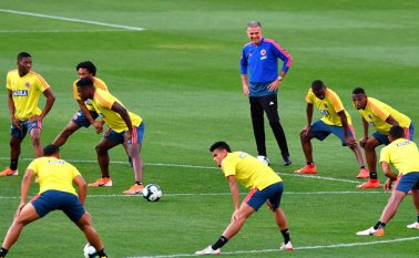 Carlos Queiroz tuvo que hacer cuatro cambios sobre su primera lista entregada el pasado viernes para enfrentar a Venezuela y Chile. Archivo La Opinión