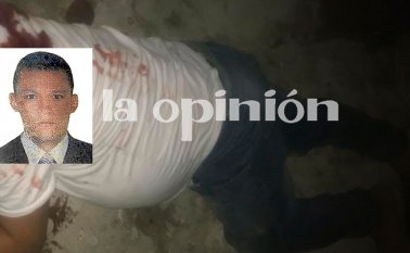 En el porche de esta vivienda quedó el cuerpo sin vida de Jorge Alexis Porras Araque, de 31 años. Cortesía para La Opinión