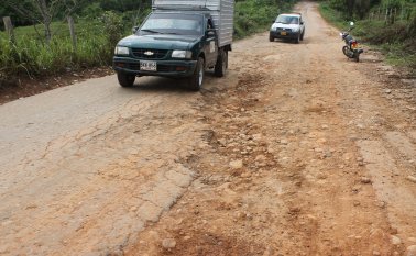 En el plan de inversiones para Norte de Santander se incluyeron recursos para la intervención de vías como las del Catatumbo. Foto Archivo La Opinión