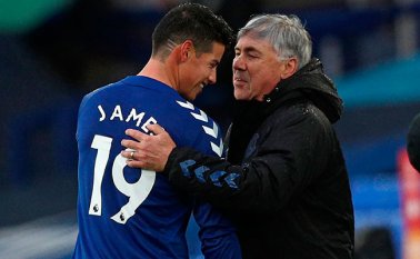Carlo Ancelotti ha dirigido a James Rodríguez en el Real Madrid, Bayern Múnich y ahora en el Everton. Archivo/La Opinión