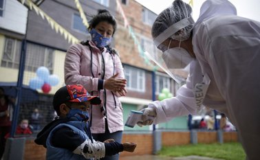 Hoy se procesó el mayor número de pruebas desde que comenzó la pandemia (52.727). Colprensa