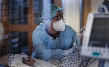 Estados Unidos llegaría a 511.000 muertos por COVID-19 a finales de febrero, según los expertos. AFP