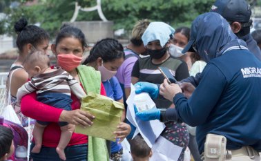 El gerente de Frontera dijo que están construyendo con Migración y Cancillería el documento que permita identificar a los migrantes en el país, y que se espera que a principios de 2021 inicie su implementación. Alfredo Estévez