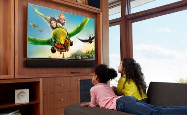 Ver televisión en familia. Internet