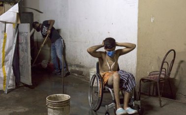 Los habitantes de este espacio  en la capital venezolana viven en condiciones de insalubridad.  AFP