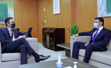 Pedro Sánchez (izquierda) y Leopoldo López durante su reunión. Colprensa