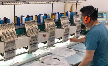 Las empresas formales se han visto muy afectadas por la pandemia, y la medida más usada ha sido usar el flujo de caja de la sociedad para combatir la crisis. Archivo