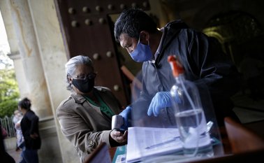 Con estos nuevos datos, Colombia llegó a 1.063.151 contagios totales. Colprensa