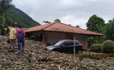 Las fuertes precipitaciones hicieron que la quebrada Suravita, el río Zulia, río Peralonso, entre otros afluentes, aumentaran dramáticamente su caudal, causando diferentes emergencias en municipios como Arboledas, San Cayetano y El Zulia. Cortesía.