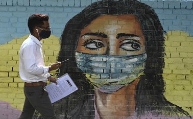 Estados Unidos registraba este jueves más de 242.000 muertes a causa de la COVID-19 y más de 10,4 millones de contagios. AFP