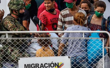 El flujo de personas entrando y saliendo por la frontera con Venezuela se estimó en 2019 entre 30 y 50 mil. Archivo/La Opinión