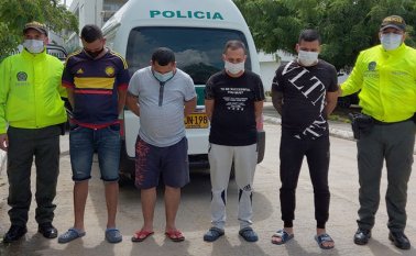 Los capturados deberán responder por los delitos de concierto para delinquir con fines de narcotráfico y porte ilegal de armas. Policía Nacional