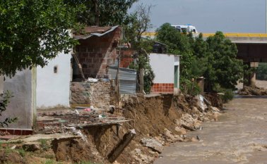 Los habitantes de San Rafael aún temen por perder todas sus viviendas, piden a las autoridades una solución inmediata. Alfredo Estévez