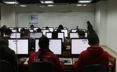 La prueba Saber Pro está dirigida a todos aquellos estudiantes de carreras profesionales, que ya hayan cursado y aprobado más del 75% de su programa académico. Colprensa