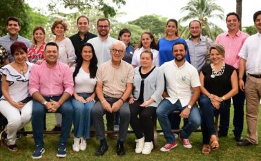 Éste es el gabinete de funcionarios con los que Jairo Yáñez comenzó su mandato en este 2020. Archivo La Opinión