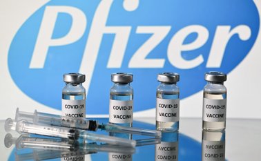 BioNTech y Pfizer afirmaron que esperan suministrar hasta 50 millones de dosis a nivel mundial en 2020 y hasta 1.300 millones en 2021.  AFP