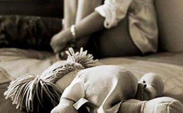 Las autoridades están tras el rastro de esos hombres que pagan por tener relaciones sexuales con menores de edad. Internet