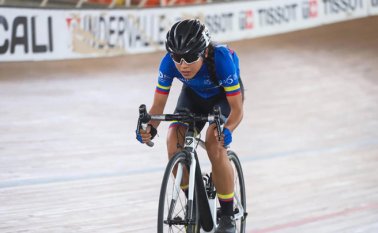 Daniela Carrero, ciclista de Guerreros del Norte. Fedeciclismo