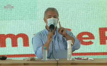 La vacuna será gratuita para todos los ciudadanos. pero no será obligatoria. 
 Tomada de Twitter @IvanDuque