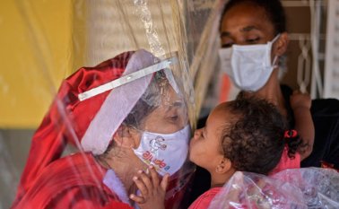 Hay 51 vacunas potenciales para enfrentar la pandemia de coronavirus, 13 de ellas en la etapa final de los ensayos clínicos, según la Organización Mundial de la Salud.
 AFP