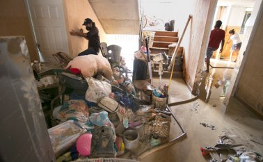 Los estragos dejados por las lluvias fueron de gran impacto en vías y viviendas. La Opinión