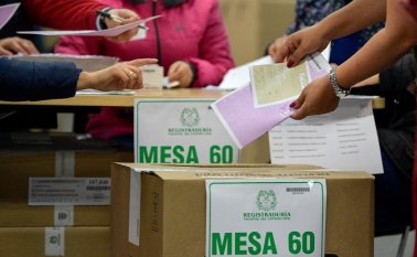 Desde ahora habrán tres formas de votar: el manual, electrónico y anticipado (extranjero). Archivo-La Opinión