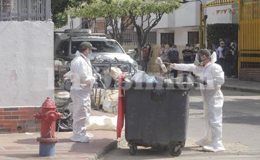 Miembros de la Brinho recolectaron el resto humano. Cristian herrera / La Opinión