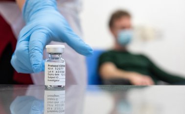 La vacuna empezará a usarse a partir del 4 de enero en Reino Unido. AFP