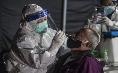 Colombia cierra el año ubicado en el grupo de países con más de un millón de contagios. AFP