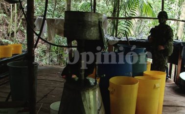 Los militares hallaron la estructura en medio de la zona boscosa. Ejército