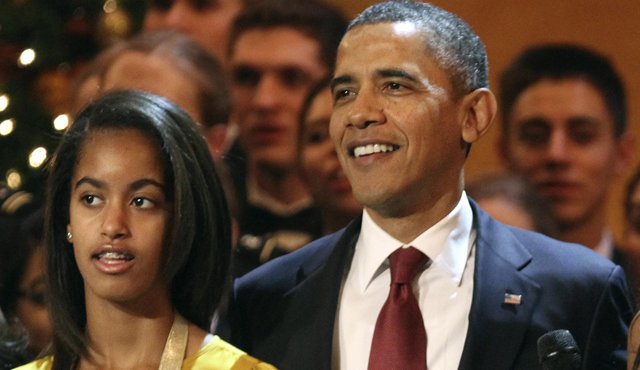 Malia y Barack Obama. AP