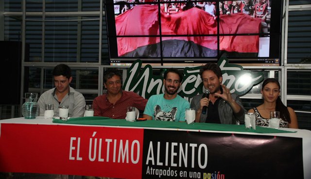 En el centro comercial Unicentro se llevó a cabo el lanzamiento. Mario Caicedo