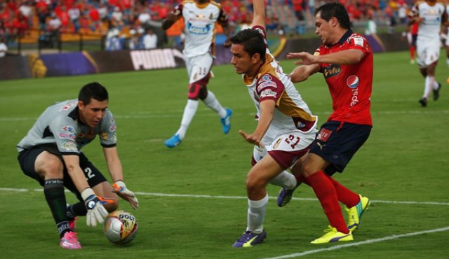 Medellín se impuso 3-1 al Tolima en el estadio Atanasio Girardot. Colprensa