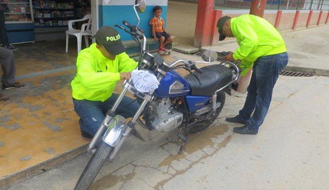 Se marcan 30 partes de las motocicletas para poner en marcha este sistema de identificación. Daicy Echeverry