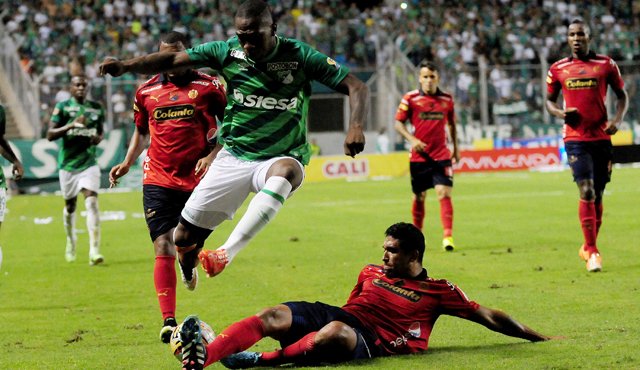 El Deportivo Cali y el Independiente Medellín lucharán los últimos 90 minutos en pos del título. Archivo