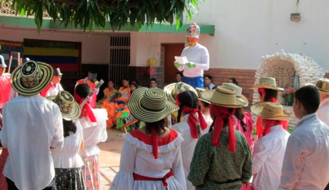 Los participantes son formados en danza, teatro, música y artes plásticas. Cortesía