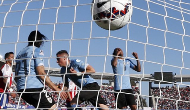 Este fue el gol de apertura del partido, marcado por Jose Maria Gimenez de Uruguay. Andre Penner - AP