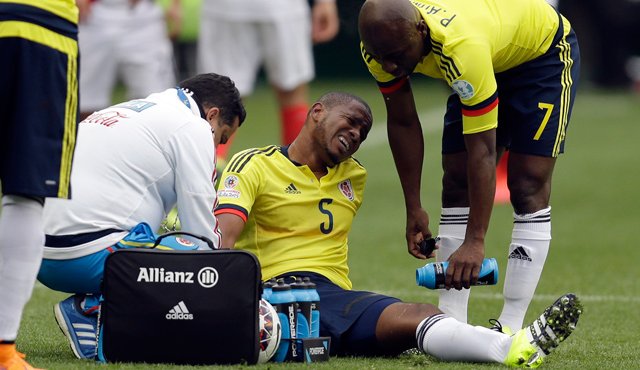 Valencia se lesionó en el juego frente a Perú AP