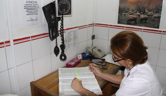 Las EPS reportaron pérdidas por $775.491 MILLONES en 2014, aunque esta cifra es menor al compararla con el 2013, cuando reportaron pérdidas de $1,03 billones. Archivo